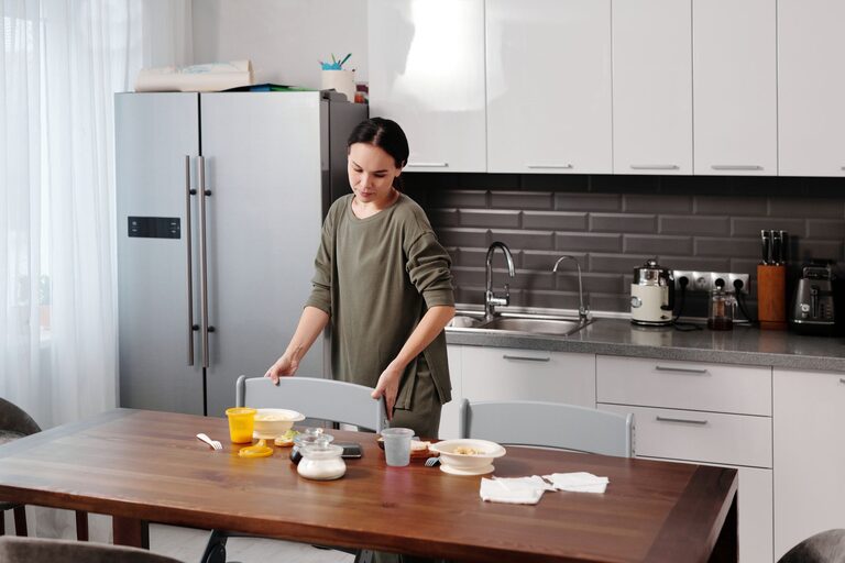 Easy Dinner Cleanup Ideas for a Less Messy Kitchen
