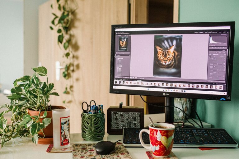Simple Ways to Personalize Your Workspace